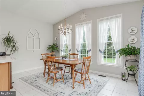 Dining - 111 Wheeler Ln, Frederick, MD 21702 photo 2 of 2