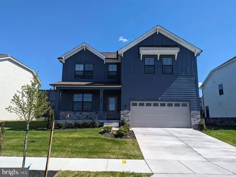 464 Hanson St, Frederick, MD 21701