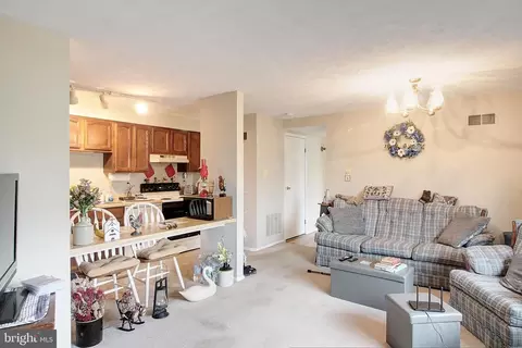 700 B Heather Ridge Dr #13B, Frederick, MD 21702 photo 4