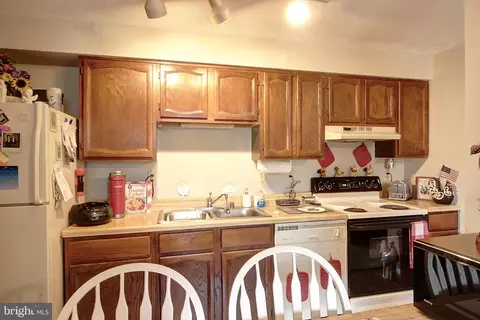 700 B Heather Ridge Dr #13B, Frederick, MD 21702 photo 3