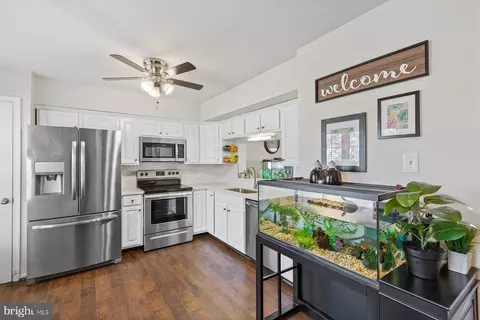 Kitchen - 6721 Killdeer Ct, Frederick, MD 21703 photo 1 of 5