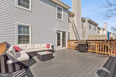 Exterior - 6721 Killdeer Ct, Frederick, MD 21703 photo 3 of 5