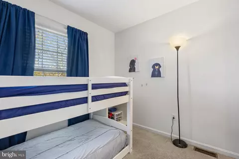 Bedroom - 6721 Killdeer Ct, Frederick, MD 21703 photo 6 of 8