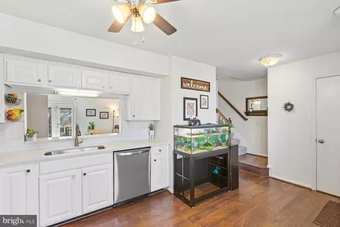 Kitchen - 6721 Killdeer Ct, Frederick, MD 21703 photo 5 of 5