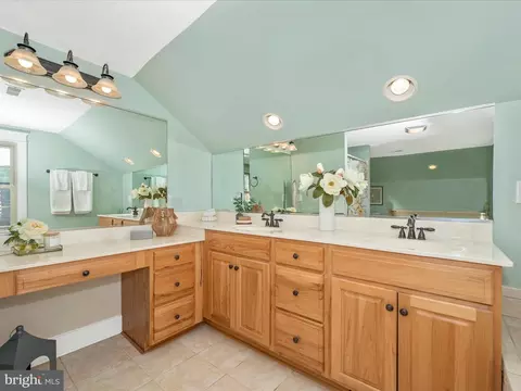 302 E Main St, Thurmont, MD 21788 photo 38