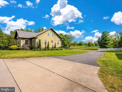 302 E Main St, Thurmont, MD 21788 photo 57