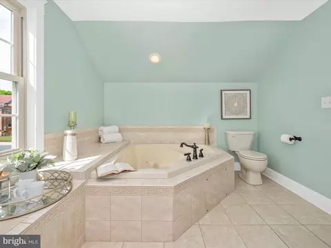 302 E Main St, Thurmont, MD 21788 photo 35