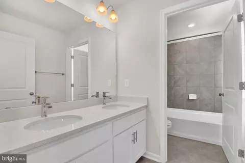 Bath - 726 Bond St, Frederick, MD 21701 photo 1 of 7