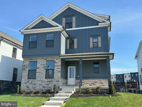 730 Bond St, Frederick, MD 21701