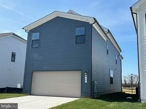 Exterior - 730 Bond St, Frederick, MD 21701 photo 2 of 3