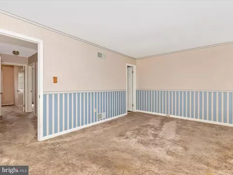 Living - 113 E Hammaker St, Thurmont, MD 21788 photo 6 of 6