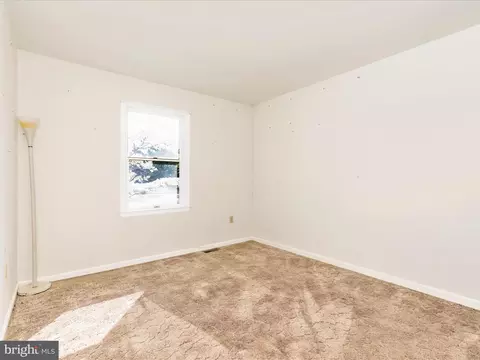 Bedroom - 113 E Hammaker St, Thurmont, MD 21788 photo 4 of 9
