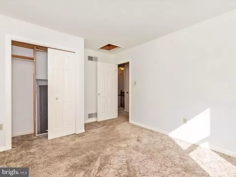 Bedroom - 113 E Hammaker St, Thurmont, MD 21788 photo 6 of 9