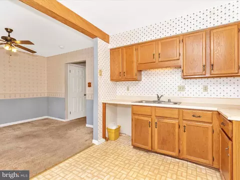 Kitchen - 113 E Hammaker St, Thurmont, MD 21788 photo 4 of 6