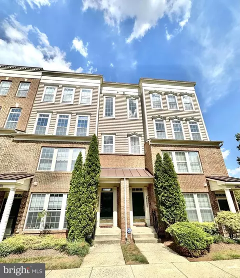 Exterior - 1790 B Poolside Way #22-B, Frederick, MD 21701 photo 1 of 4