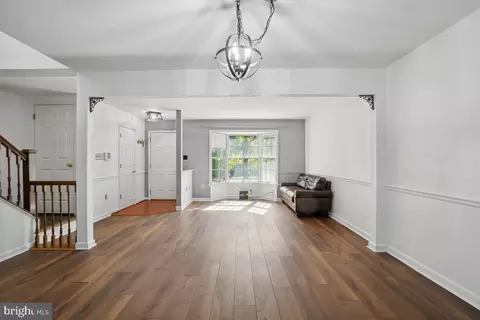 Entry Way - 2423 Prentice Ct, Frederick, MD 21702 photo 5 of 11