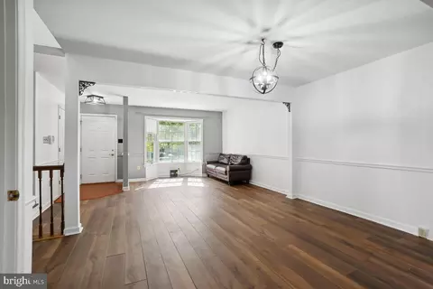 Entry Way - 2423 Prentice Ct, Frederick, MD 21702 photo 6 of 11
