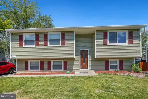 1792 Stonehaven Ln, Frederick, MD 21702