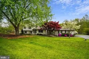 5547 N Annapolis Dr, Mount Airy, MD 21771
