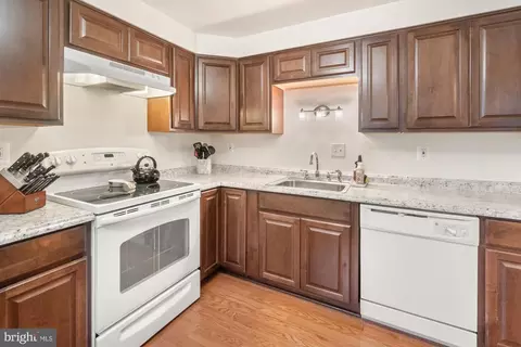 Kitchen - 1779 Heather Ln, Frederick, MD 21702 photo 4 of 4