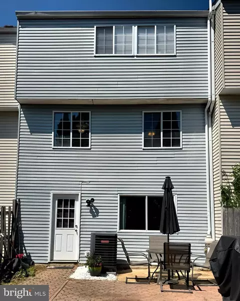 Exterior - 1779 Heather Ln, Frederick, MD 21702 photo 4 of 4