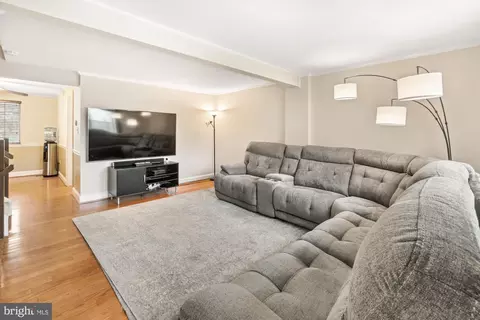 Living - 1779 Heather Ln, Frederick, MD 21702 photo 1 of 6