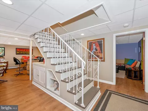 Entry Way - 4 Kline Blvd, Frederick, MD 21701 photo 2 of 2