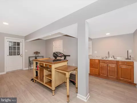 Entry Way - 2677 Monocacy Ford Rd, Frederick, MD 21701 photo 5 of 6