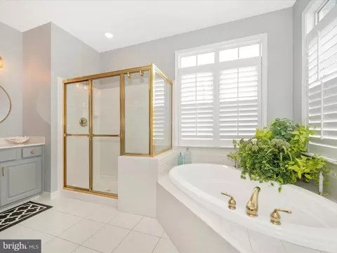 Bath - 2677 Monocacy Ford Rd, Frederick, MD 21701 photo 3 of 6