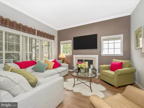Living - 2677 Monocacy Ford Rd, Frederick, MD 21701 photo 7 of 10