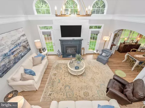 Living - 2677 Monocacy Ford Rd, Frederick, MD 21701 photo 4 of 10
