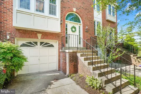 5598 Rivendell Pl, Frederick, MD 21703 photo 4