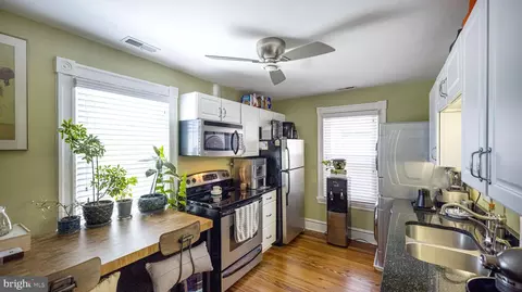 Kitchen - 300 Park Thru 302 Ave, Frederick, MD 21701 photo 2 of 5