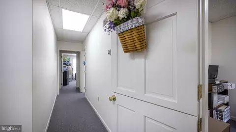 Entry Way - 300 Park Thru 302 Ave, Frederick, MD 21701 photo 9 of 11