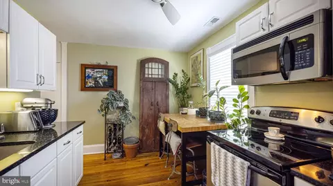 Kitchen - 300 Park Thru 302 Ave, Frederick, MD 21701 photo 1 of 5