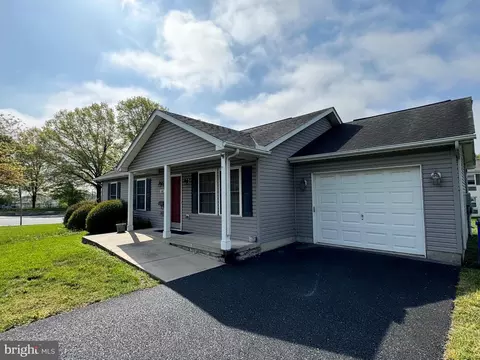 1408 Pinewood Dr, Frederick, MD 21701 photo 1