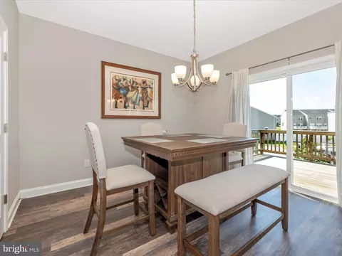 Dining - 4652 Cambria Rd, Frederick, MD 21703 photo 2 of 5