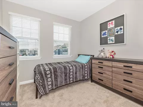Bedroom - 4652 Cambria Rd, Frederick, MD 21703 photo 4 of 6