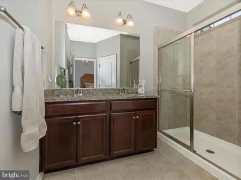 Bath - 4652 Cambria Rd, Frederick, MD 21703 photo 3 of 4