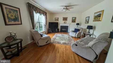 105 Wheeler Ln, Frederick, MD 21702 photo 8