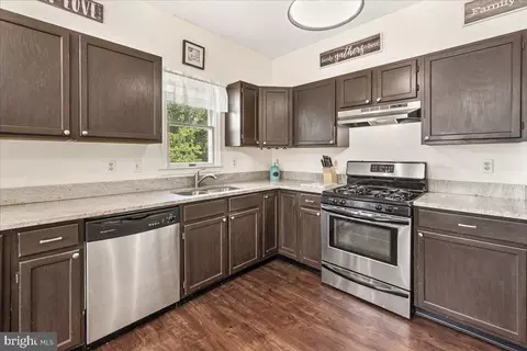 Kitchen - 1021 Cheryls Ct, Frederick, MD 21703 photo 3 of 3
