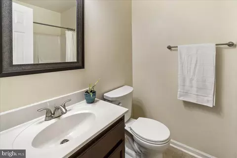 Bath - 1021 Cheryls Ct, Frederick, MD 21703 photo 1 of 4