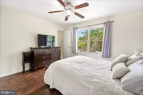 Bedroom - 1021 Cheryls Ct, Frederick, MD 21703 photo 2 of 5
