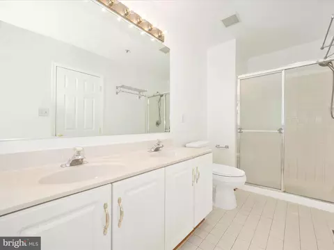 Bath - 6311 Briarcliff Way, Frederick, MD 21701 photo 4 of 7