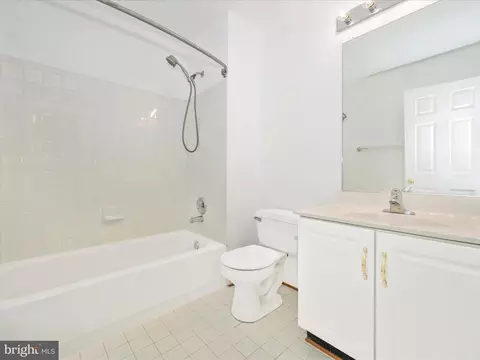 Bath - 6311 Briarcliff Way, Frederick, MD 21701 photo 5 of 7