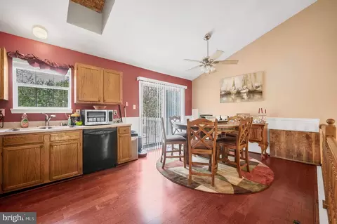 217 Lake Coventry Dr, Frederick, MD 21702 photo 7