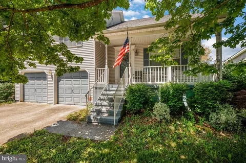 217 Lake Coventry Dr, Frederick, MD 21702 photo 3