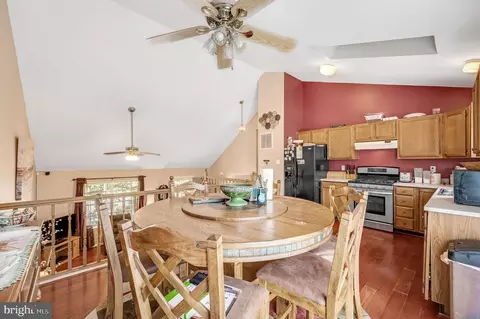 217 Lake Coventry Dr, Frederick, MD 21702 photo 11