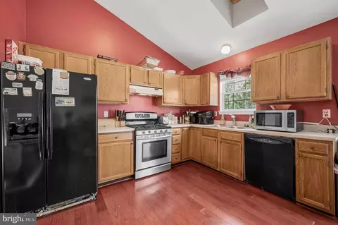 217 Lake Coventry Dr, Frederick, MD 21702 photo 9