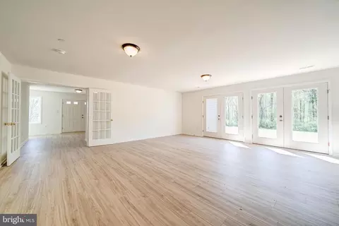 Living - 6214 Fulmer Rd, Frederick, MD 21703 photo 3 of 6